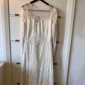 Vintage wedding dress